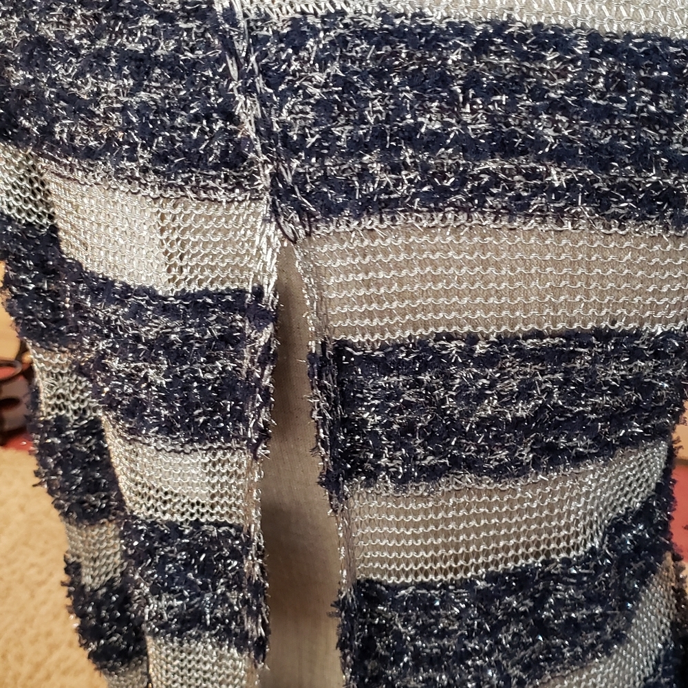 Sweater - Picture 3 of 3